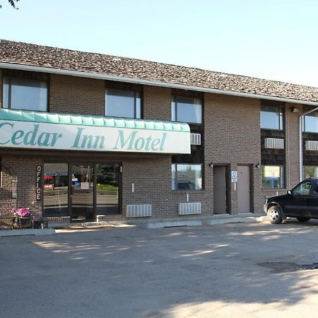 Cedar Inn Lloydminster Exteriör bild